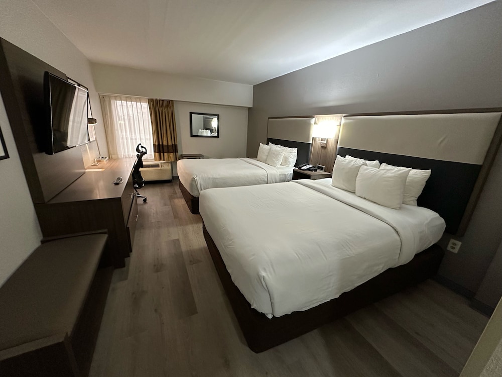 Standard Room, 2 Double Beds, Non Smoking - Photo 2