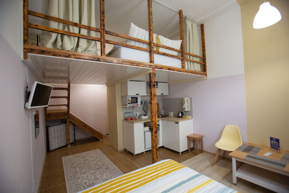 Apartment (Svetlanskaya)