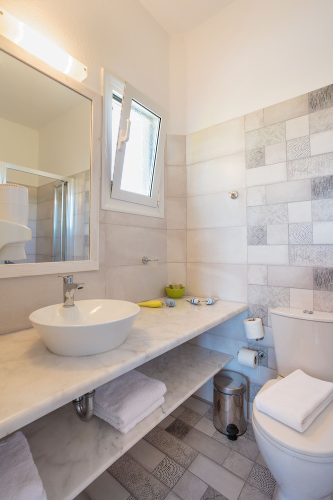 Triple Room, Sea View - Photo 5