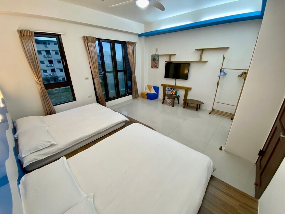 Comfort Quadruple Room, 2 Double Beds photo 3