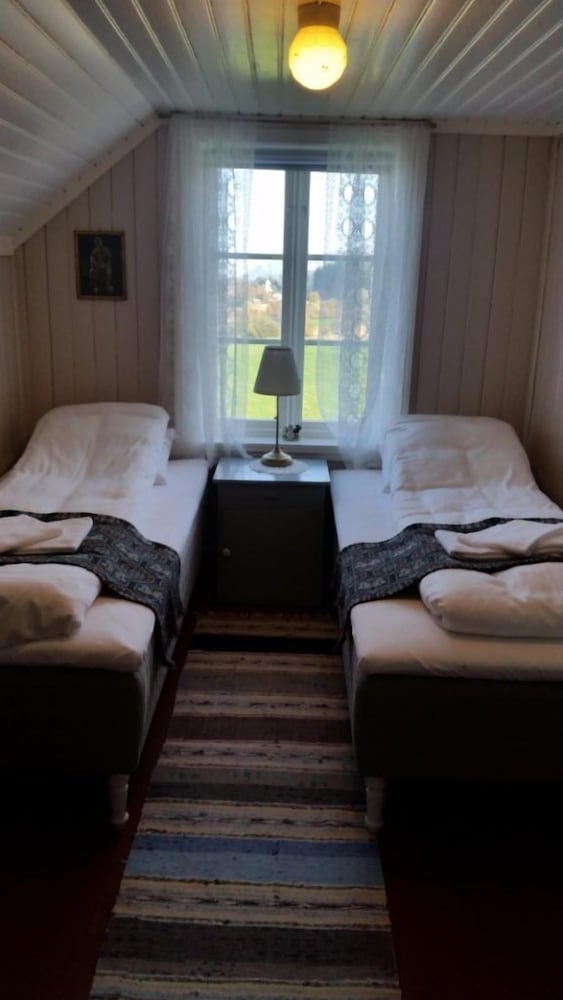 Double Room, Shared Bathroom photo 1