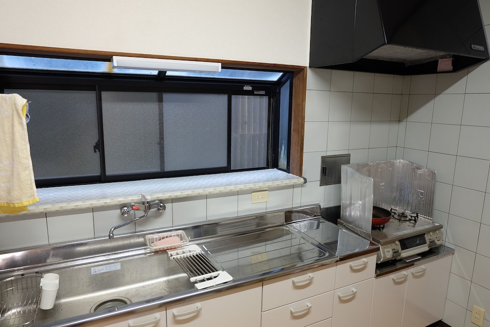 Shared Dormitory, Mixed Dorm (1 Futon) photo 2