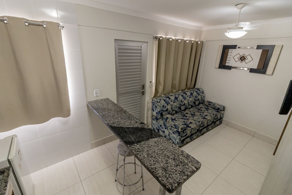 Basic Apartment photo 3