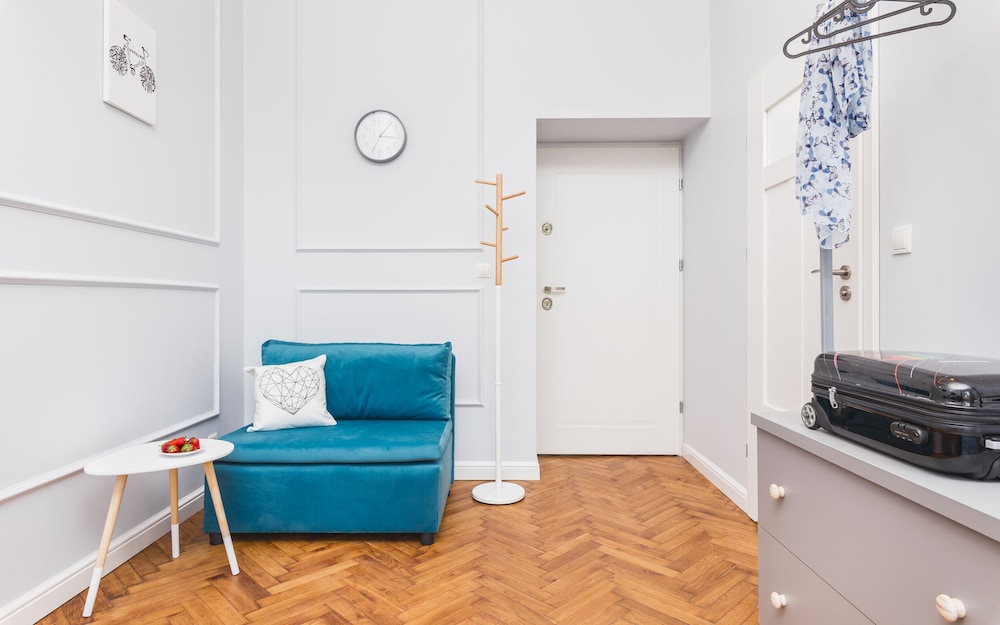 1. Private Room - Traveler's Best Choice - Photo 9