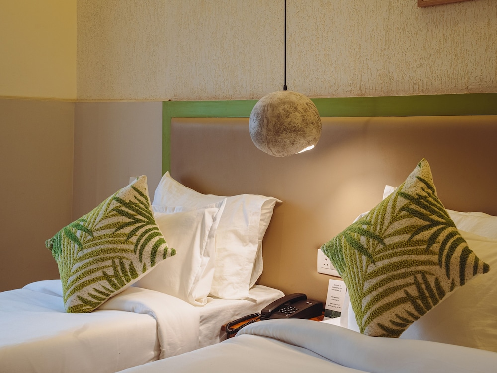 Premium Room - Photo 11