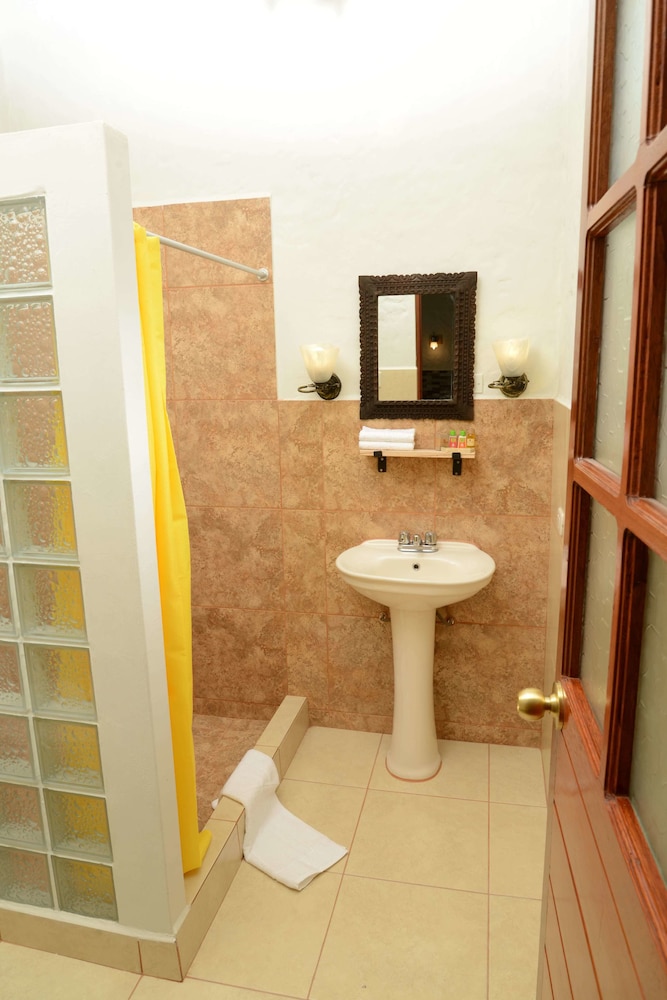 Standard Double Room, Multiple Beds, Accessible, Garden View photo 2