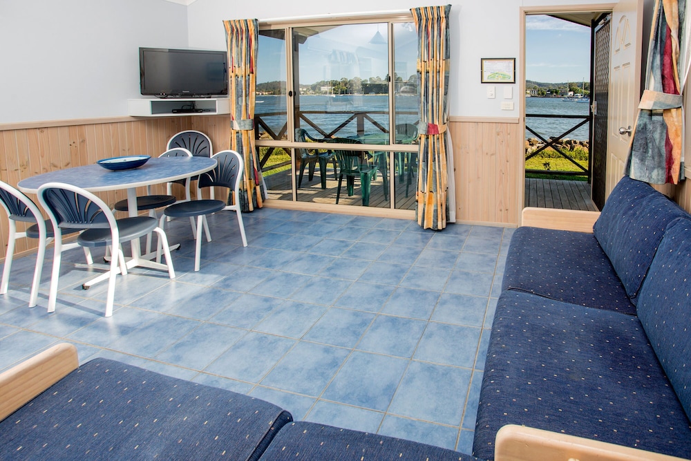 Waterfront Deluxe photo 3