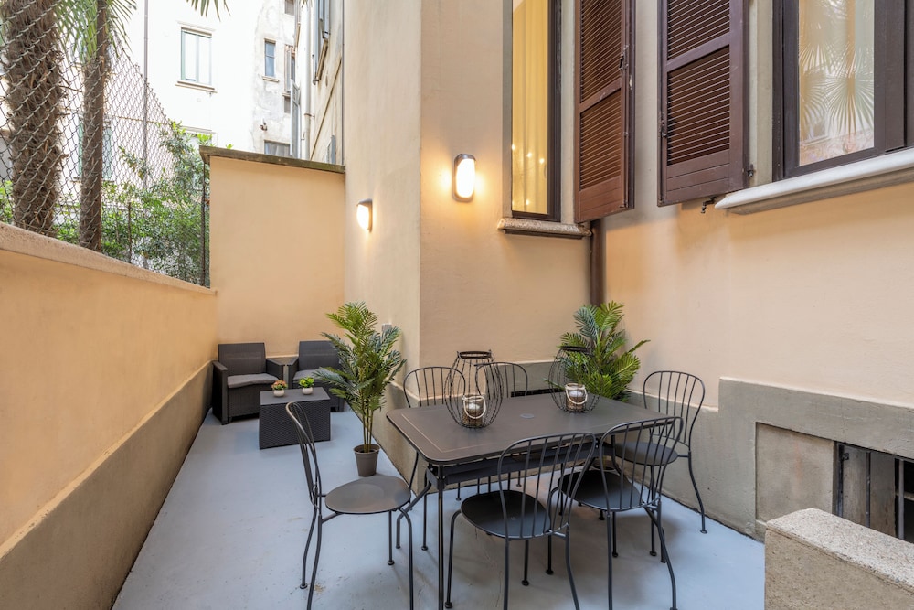 Suite Verdi 2 ( Via Mellerio 4 )