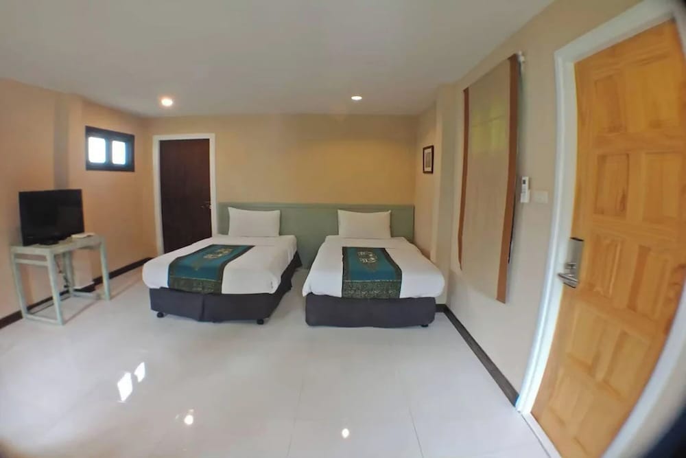 Twin Room, Garden View photo 1