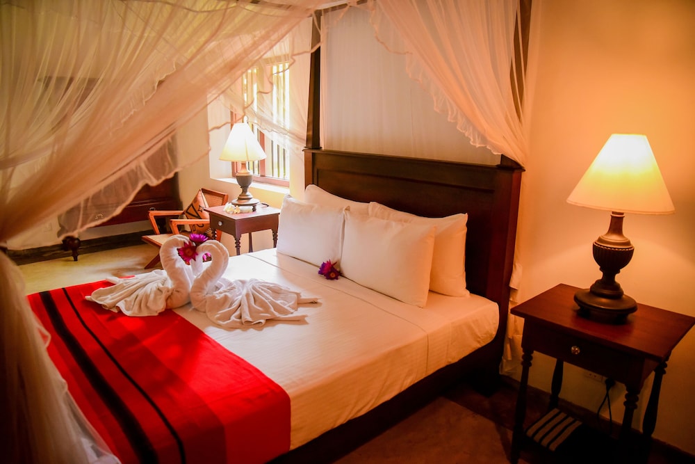 Deluxe Room, 1 Queen Bed photo 1