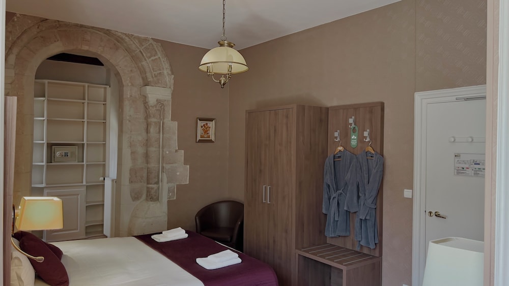 Executive Quadruple Room, 2 Double Beds photo 3