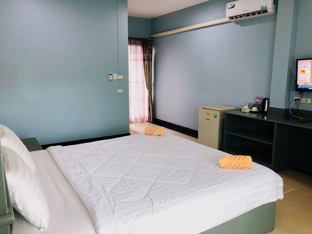Standard Double or Twin Room photo 2