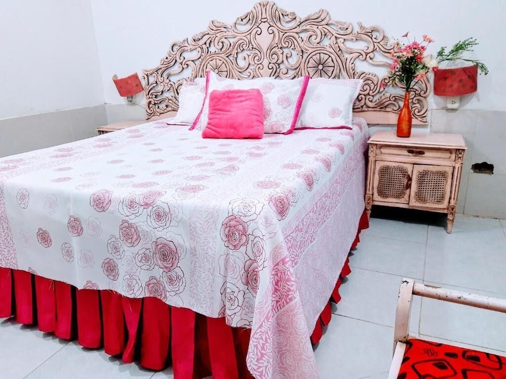 Economy Double Room Single Use, Courtyard View photo 2