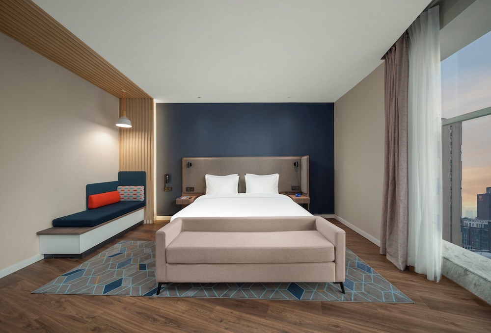 Room, 1 King Bed, Accessible photo 1