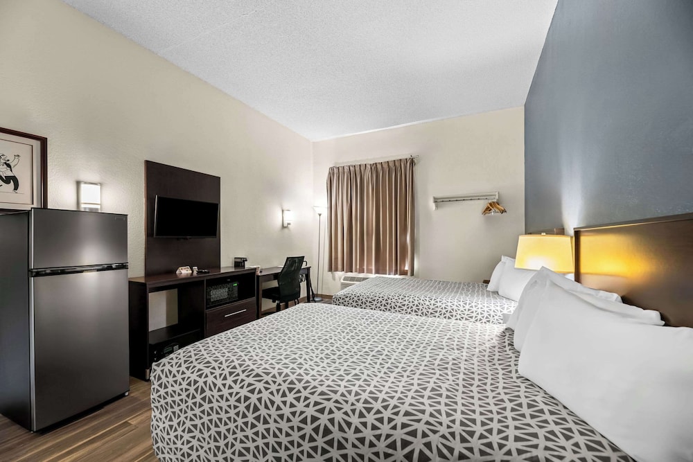 Standard Room, 2 Double Beds, Non Smoking photo 2