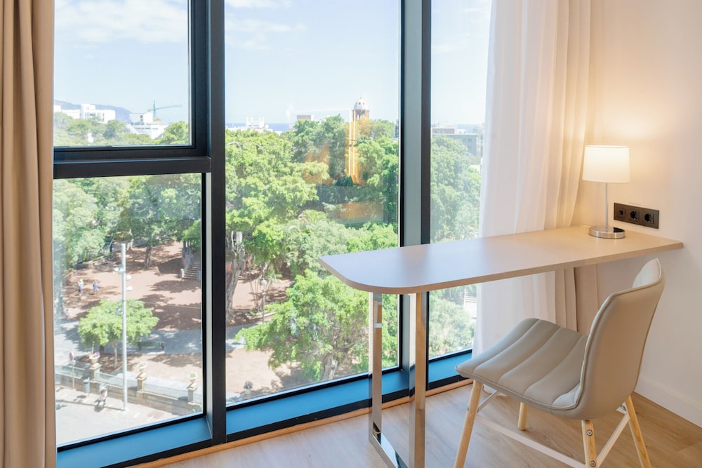 Room (Innside, Connected with Studio 3+2)