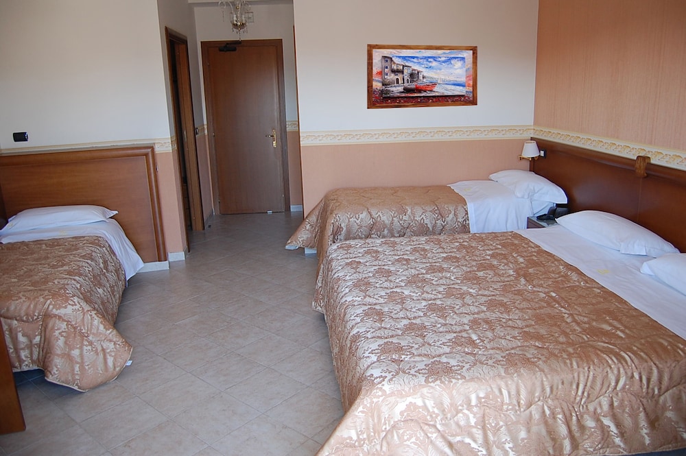 Comfort Quadruple Room