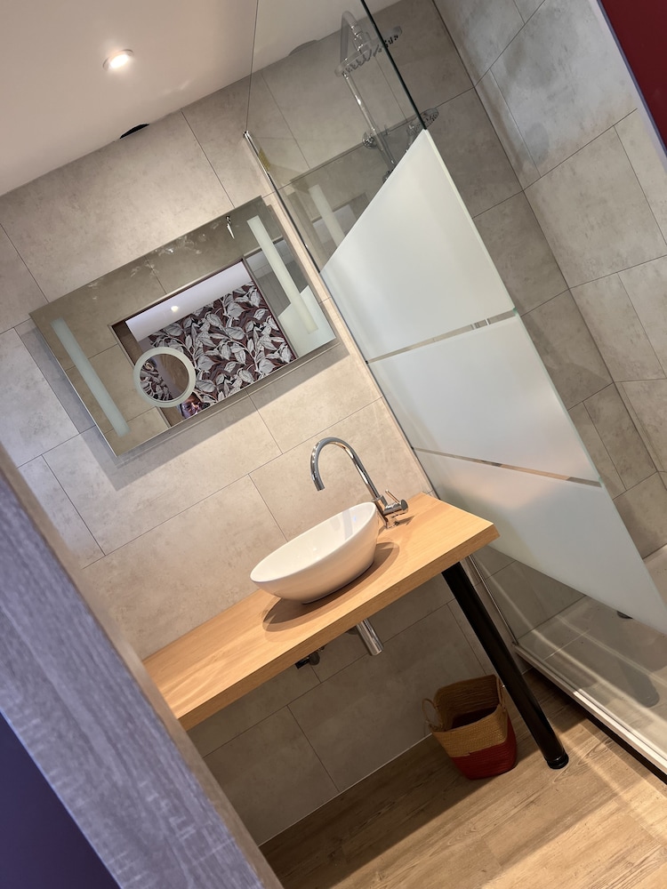 Double Shower