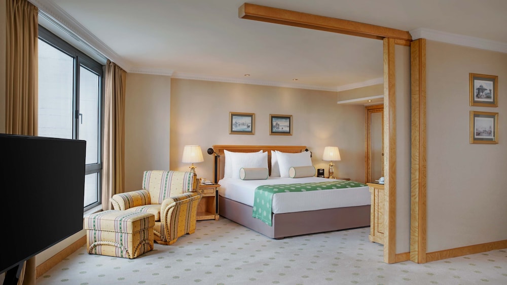 Grand Suite, Smoking, Sea View (Presidential)