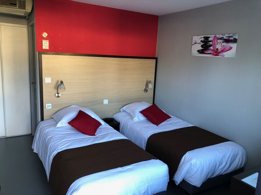 Classic Twin Room photo 1