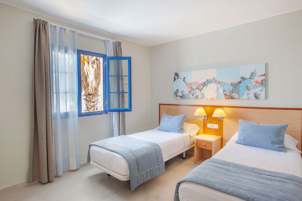 Apartment, 1 Bedroom, Balcony or Terrace photo 2