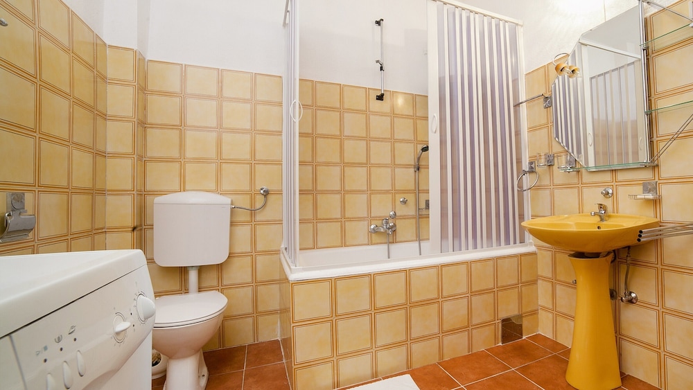 Romantic Apartment photo 3