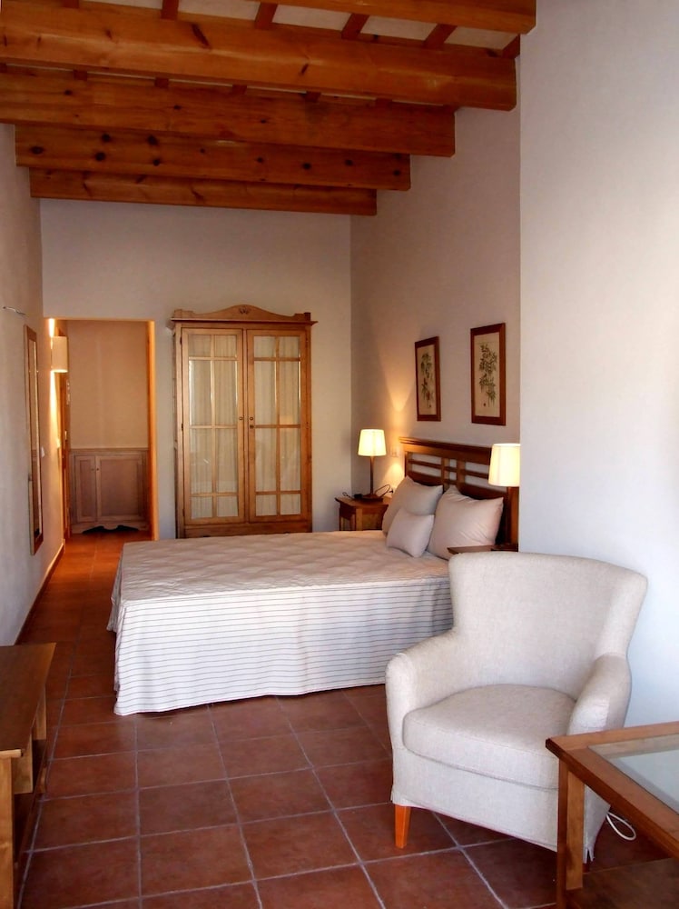 Basic Double Or Twin Room photo 3