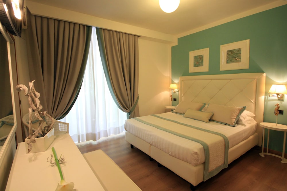 Comfort Double or Twin Room, Private Bathroom