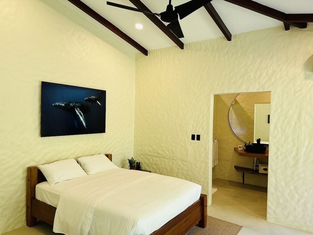 Sirena Rainforest Suite photo 2