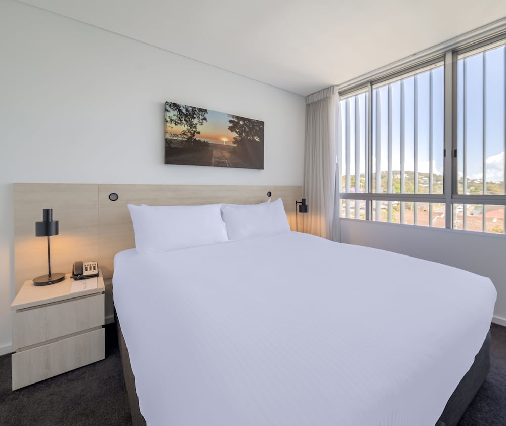 Premier Suite, 1 Bedroom - Photo 2