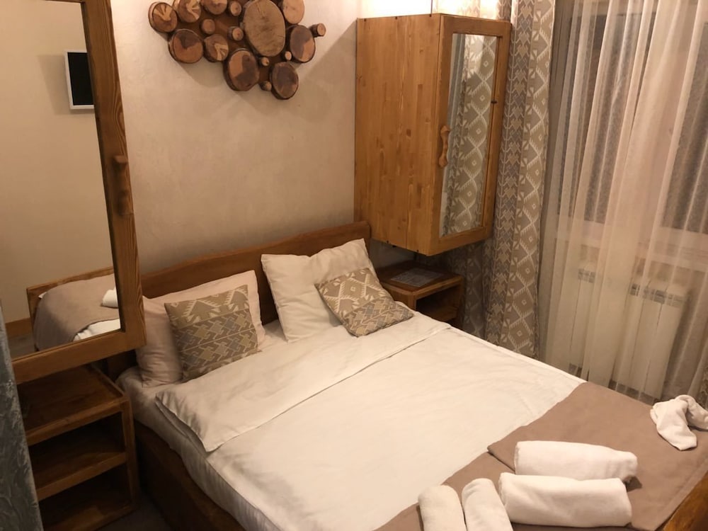 Standard Double Room, 1 Double Bed, Non Smoking, Mountain View photo 1