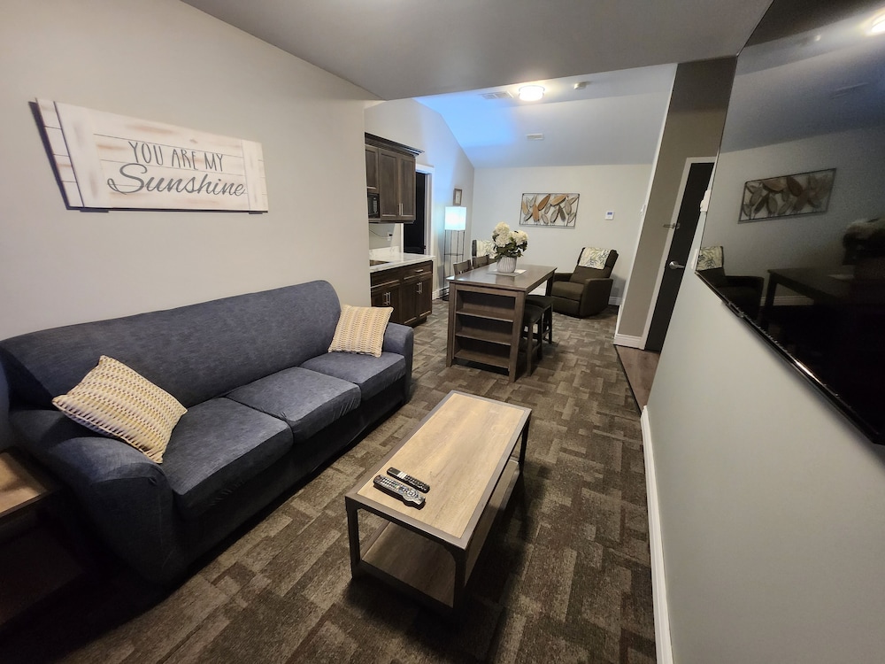 Executive Suite, 1 Queen Bed, Ocean View photo 1
