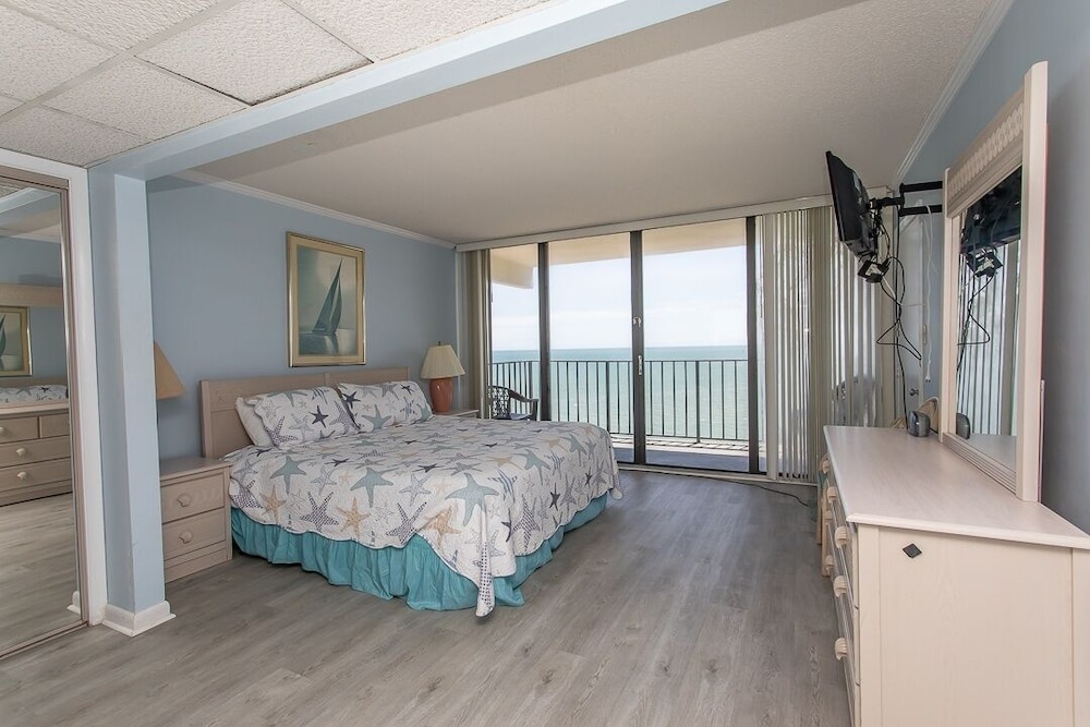 Condo, 2 Bedrooms photo 3