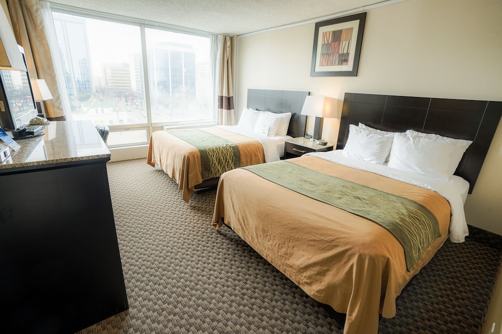 Standard Room, 2 Queen Beds, Non Smoking - Photo 2