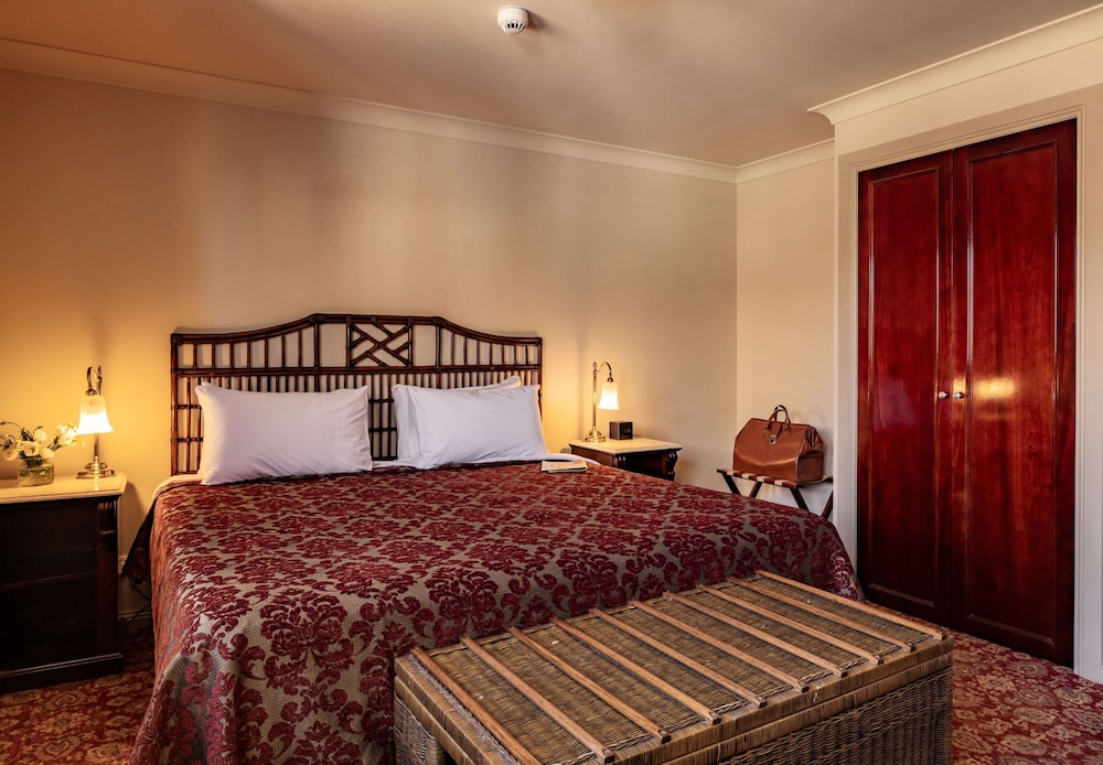 Executive Suite Level 4 (Heritage Stair Access Only)
