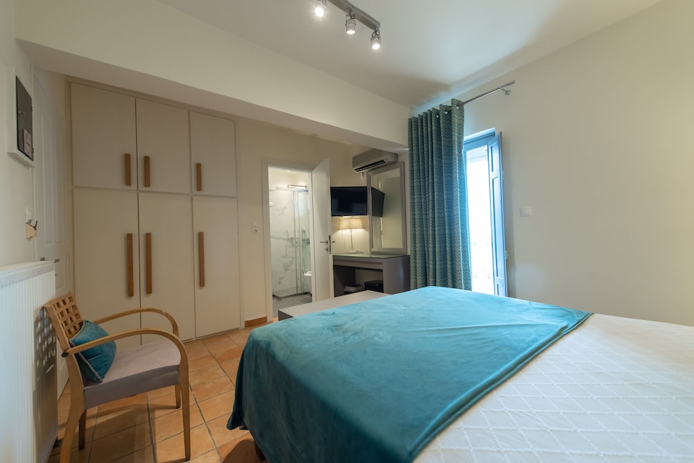 Standard Room, Partial Sea View photo 2