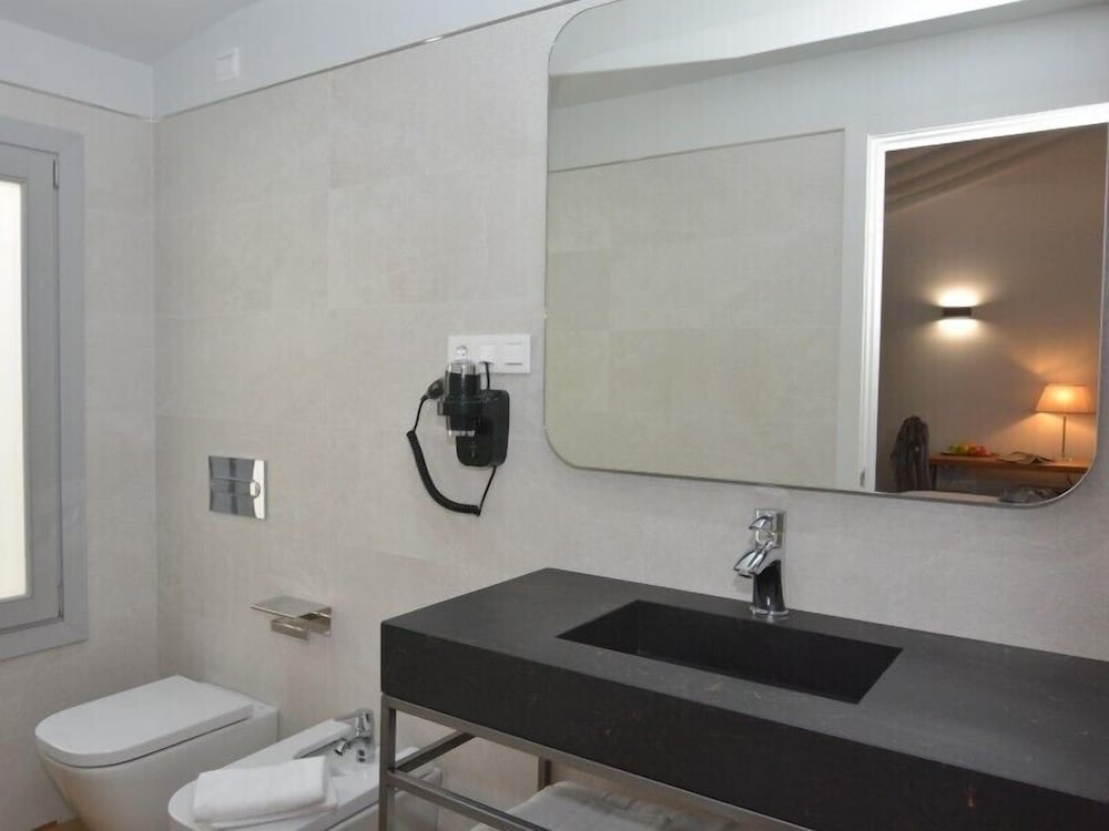 Superior Double Room - Photo 8