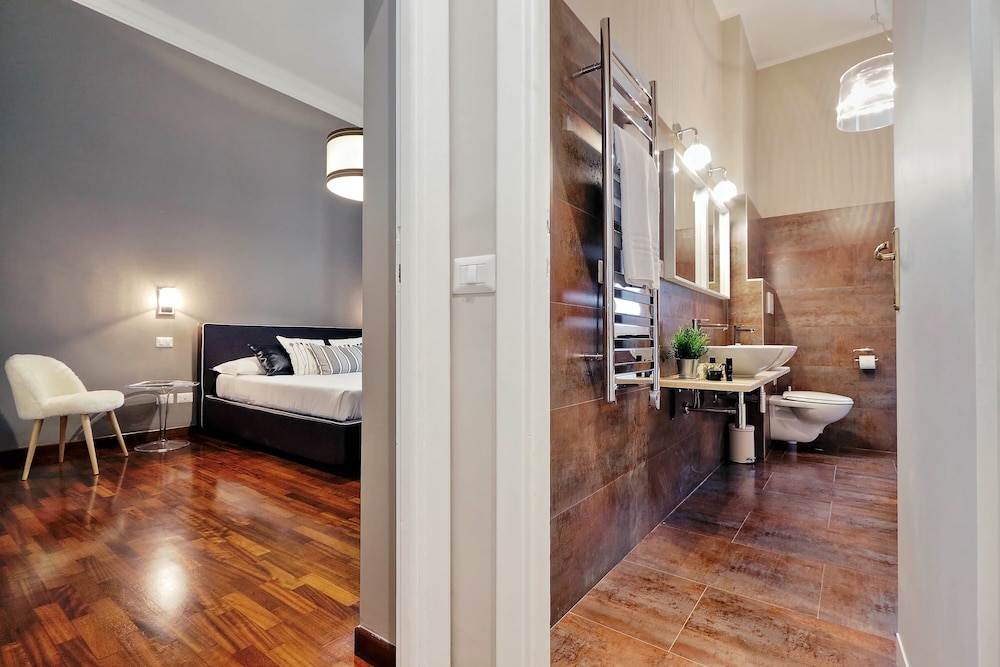 Grand Apartment, 1 Bedroom photo 2