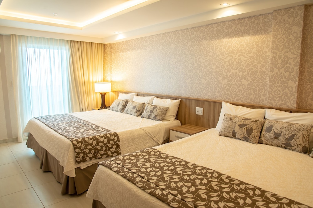 Premier Suite, Non Smoking, Beach View photo 3