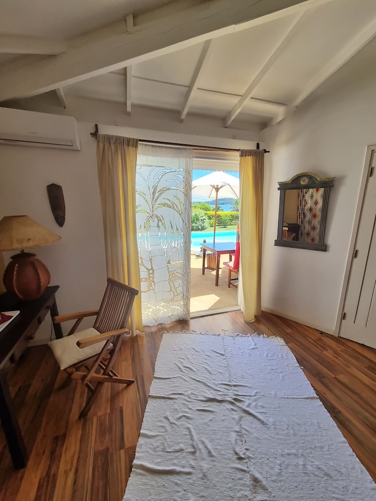 Room, Pool View, Beachfront photo 3