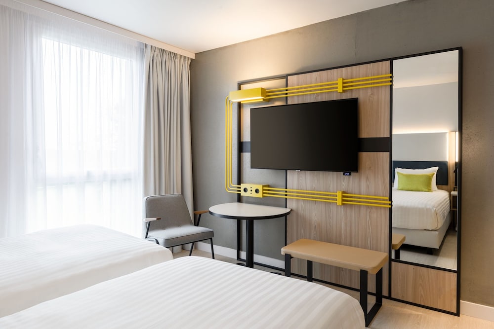 Deluxe Room, 2 Twin Beds, Non Smoking - Photo 5