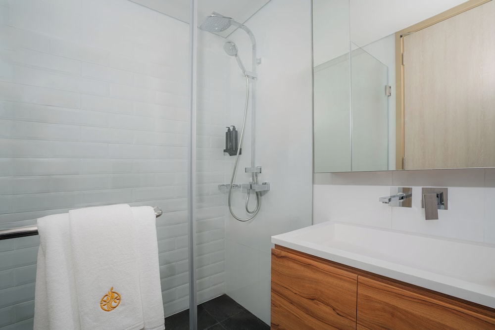 Executive Studio, 1 Queen Bed (Duplex) photo 2