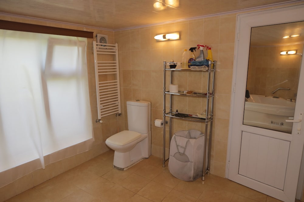 Comfort Room photo 3