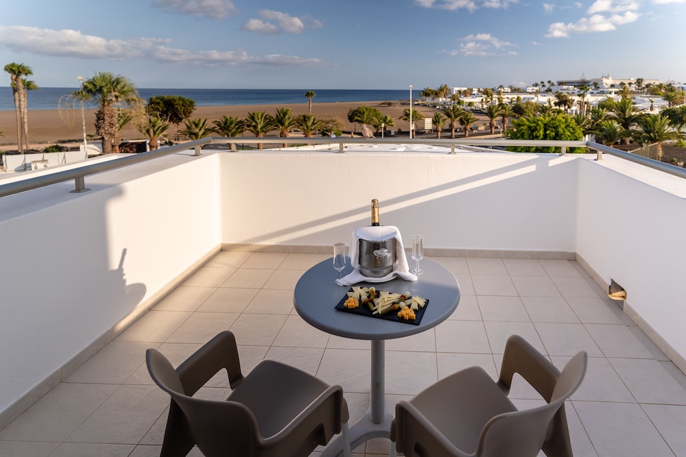 Superior Room, Sea View (2 adults and 1 child)