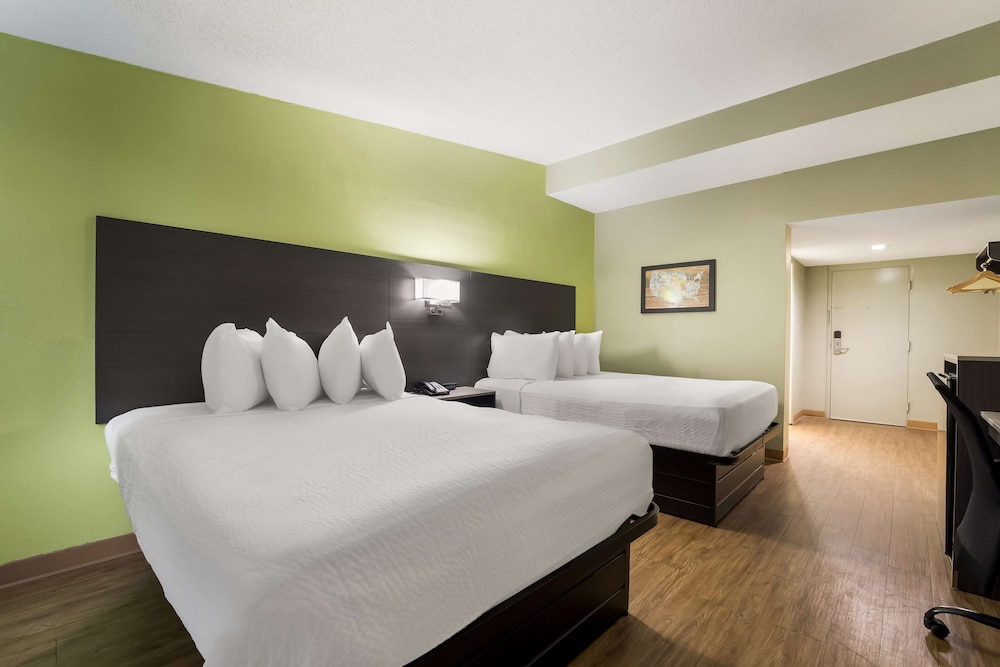 Standard Room, 2 Queen Beds, Smoking, Refrigerator & Microwave - Photo 1