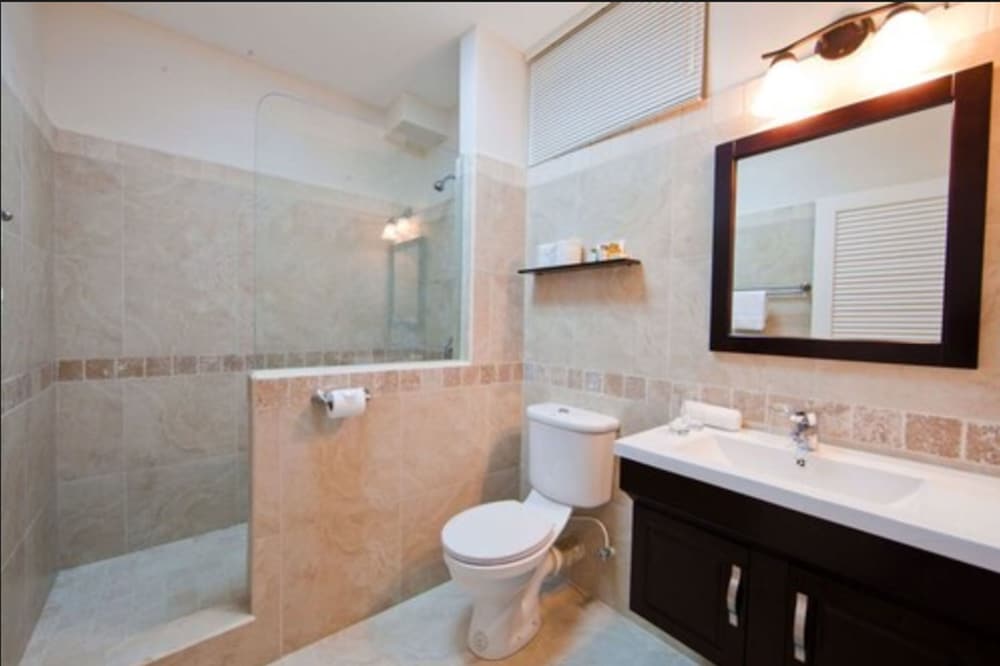 Executive Bungalow, 2 Bedrooms, Ocean View, Beachfront photo 3