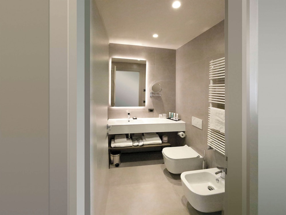 Panoramic Suite (Open) thumbnail 6