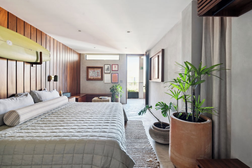 King Room with Bath