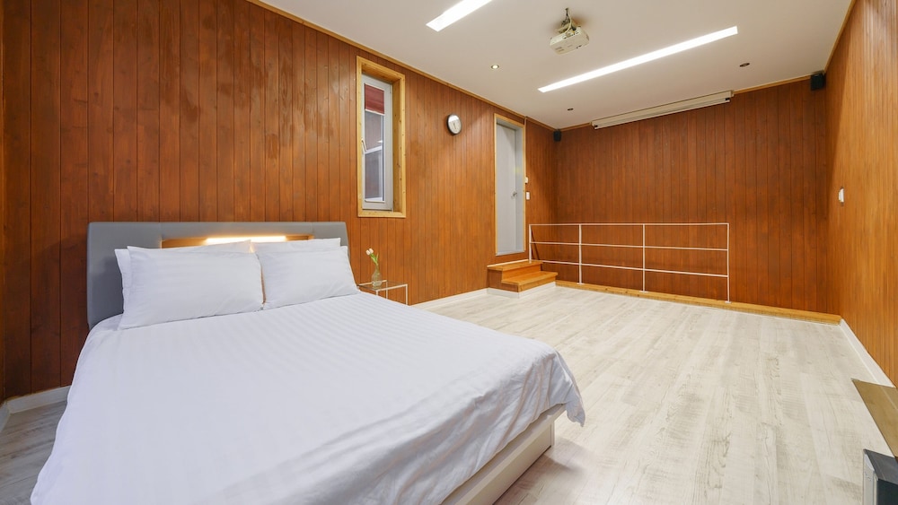 Basic Room, 1 Bedroom (STAY 5) - Photo 3