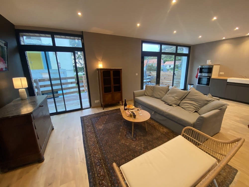 Grand Apartment